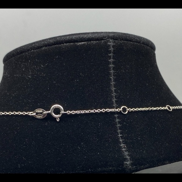 925 Silver Round White Topaz Solitaire Necklace - Picture 4 of 6